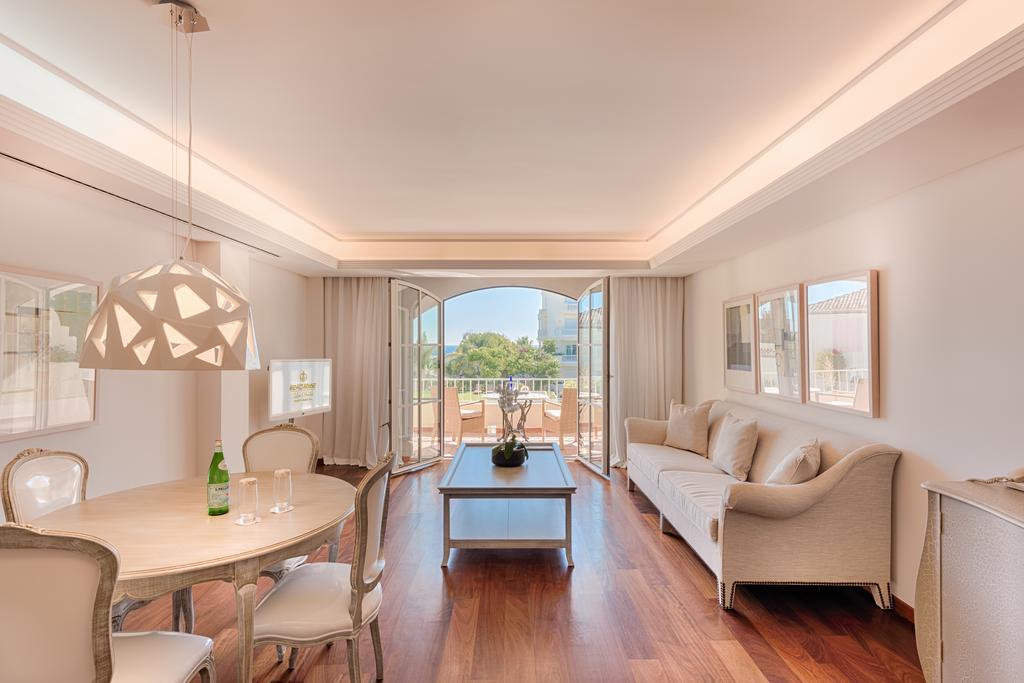 Las Dunas Suites & Apartments エステポナ 部屋 写真