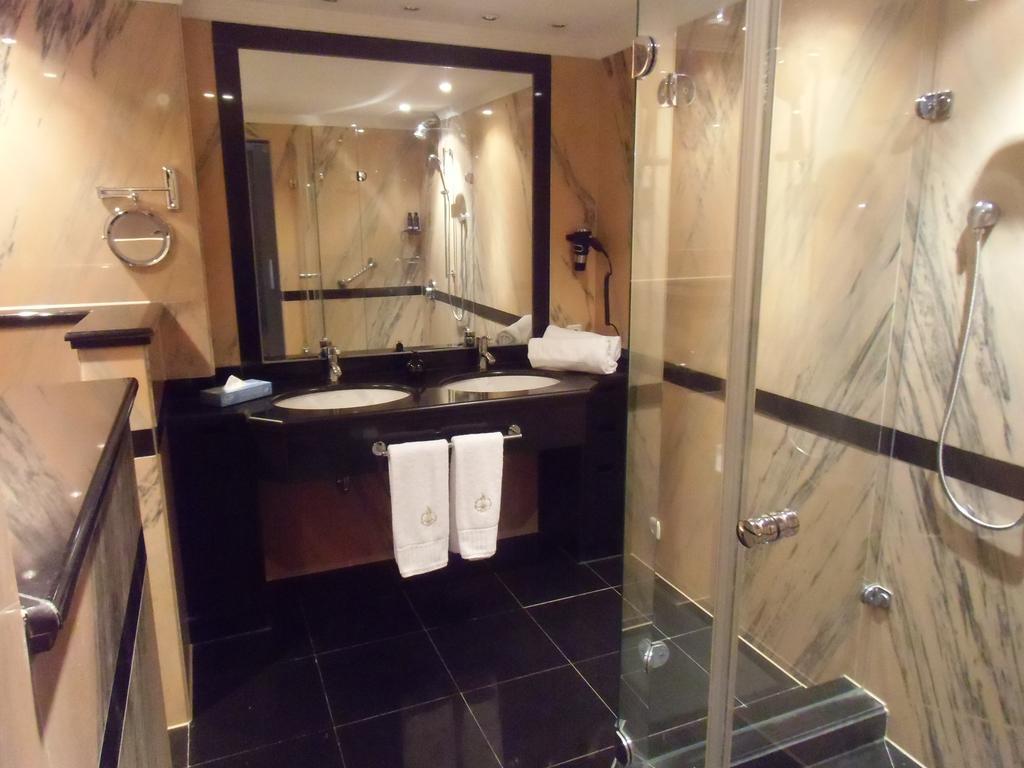 Las Dunas Suites & Apartments エステポナ 部屋 写真
